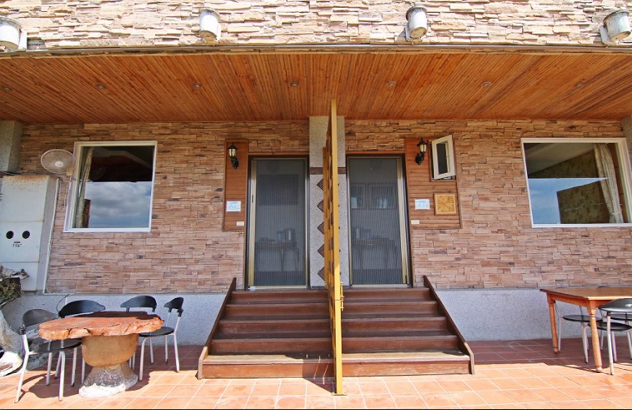 Mountain House Bed & Breakfast Shuiyuan Exterior photo