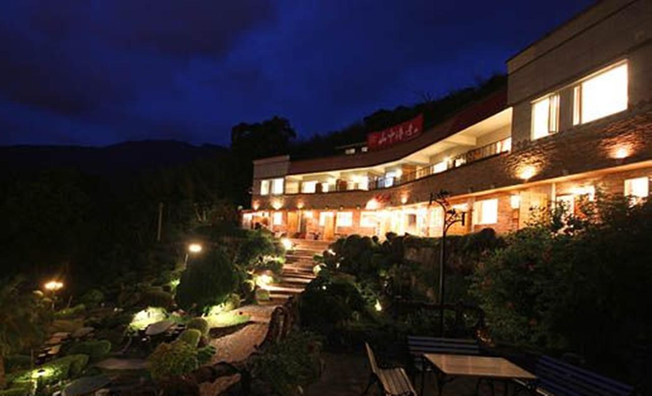 Mountain House Bed & Breakfast Shuiyuan Exterior photo